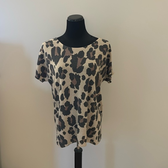 Leopard Print Top - Picture 1 of 4